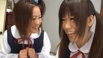 Niñas japonesas traviesas 1
