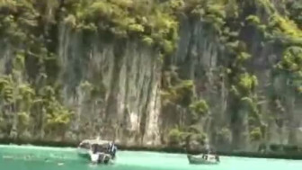 Chinese teen Snorkeling
